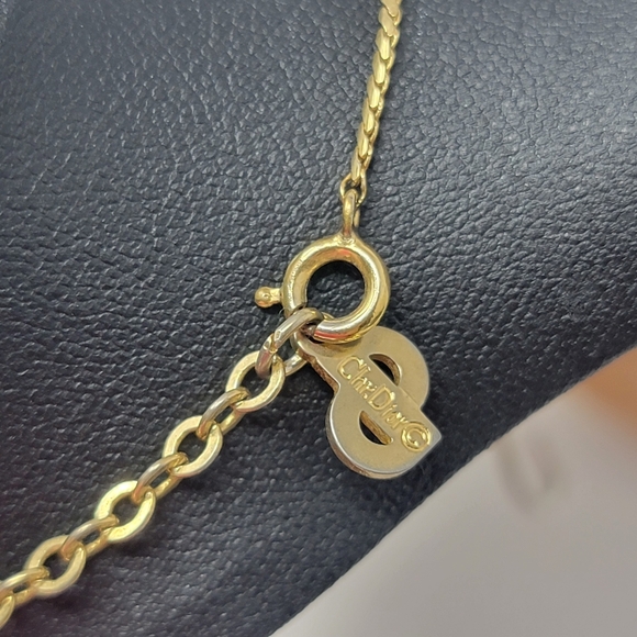 CHRISTIAN DIOR CD Logo Gold Tone Pendant Necklace - Picture 9 of 10